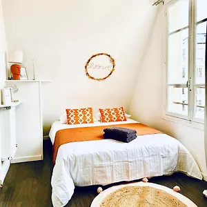  Séjour chez l'habitant Cosy Place Entre L'arc De Triomphe Et Les Champs-elysees France