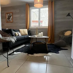 Appartement Jaune Génépi France